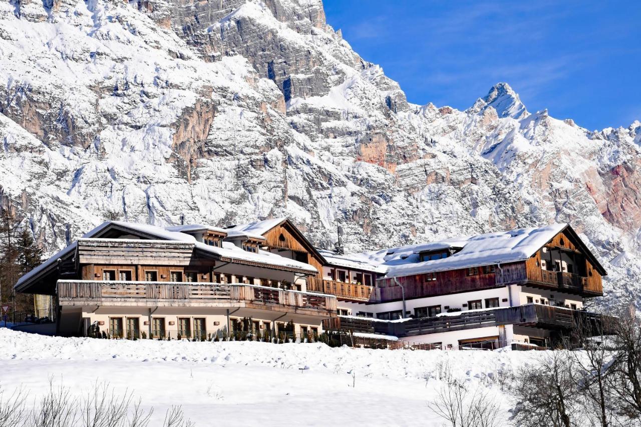Rosapetra Spa Resort - Small Luxury Hotels Of The World Cortina d'Ampezzo Exterior photo