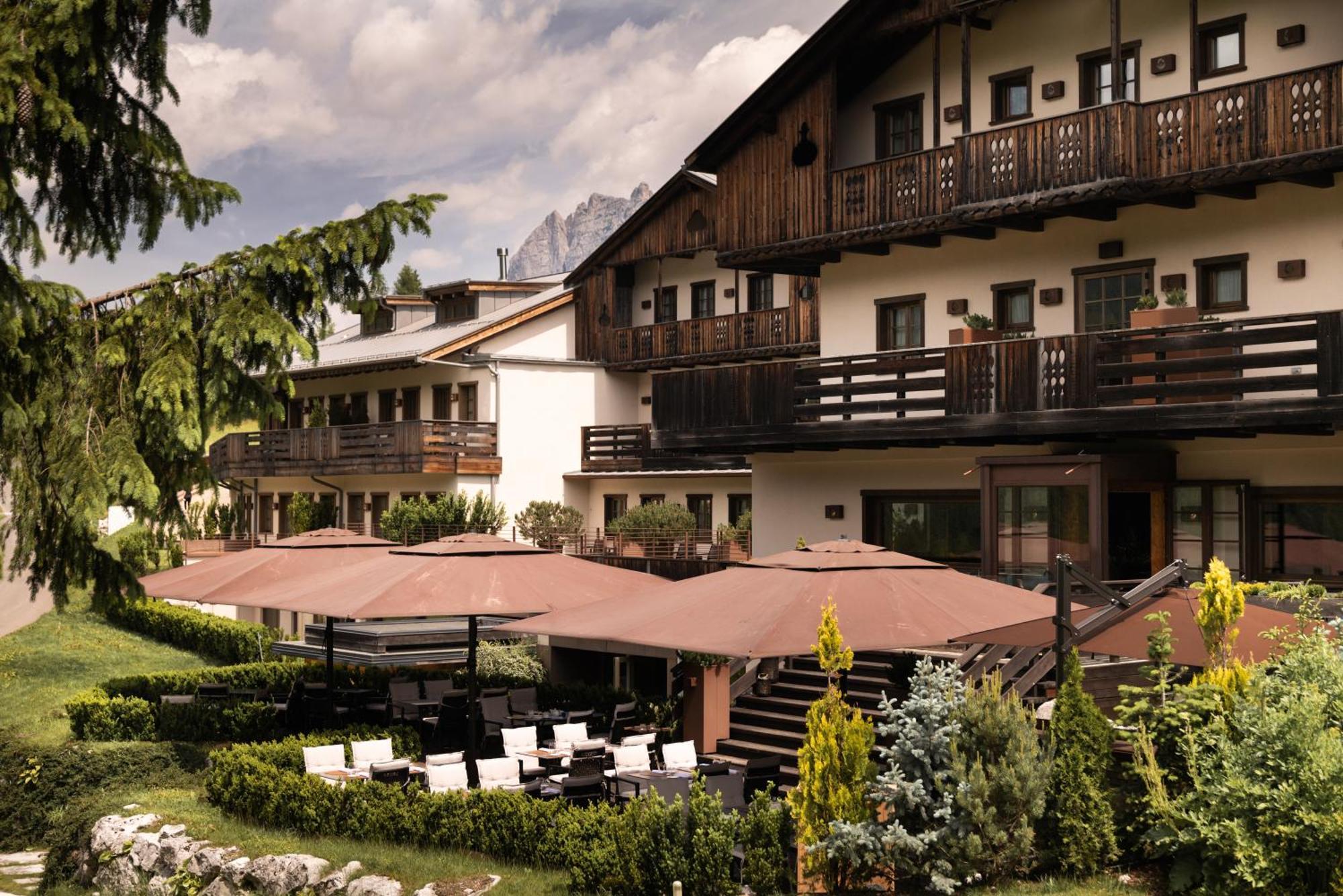 Rosapetra Spa Resort - Small Luxury Hotels Of The World Cortina d'Ampezzo Exterior photo