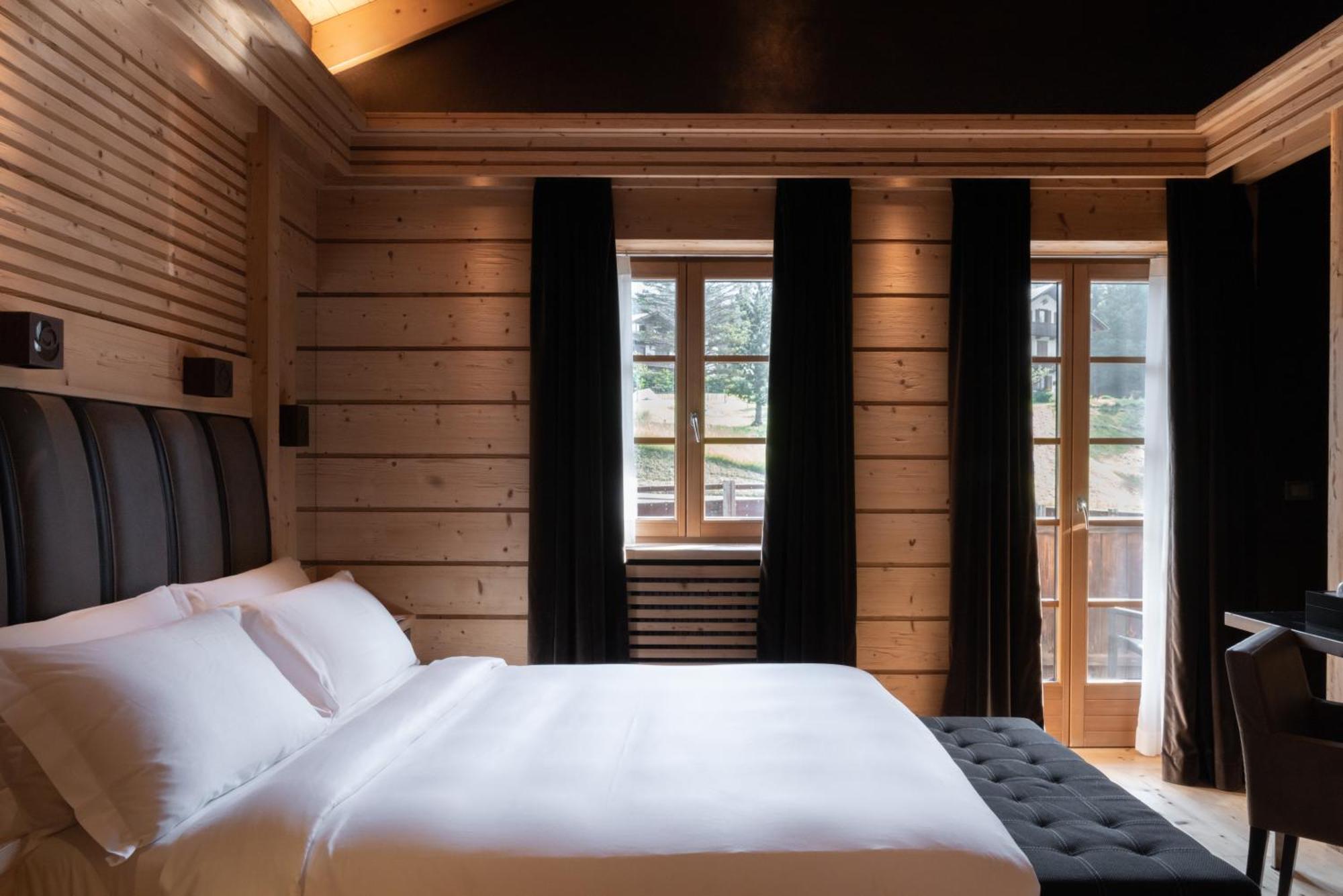 Rosapetra Spa Resort - Small Luxury Hotels Of The World Cortina d'Ampezzo Exterior photo