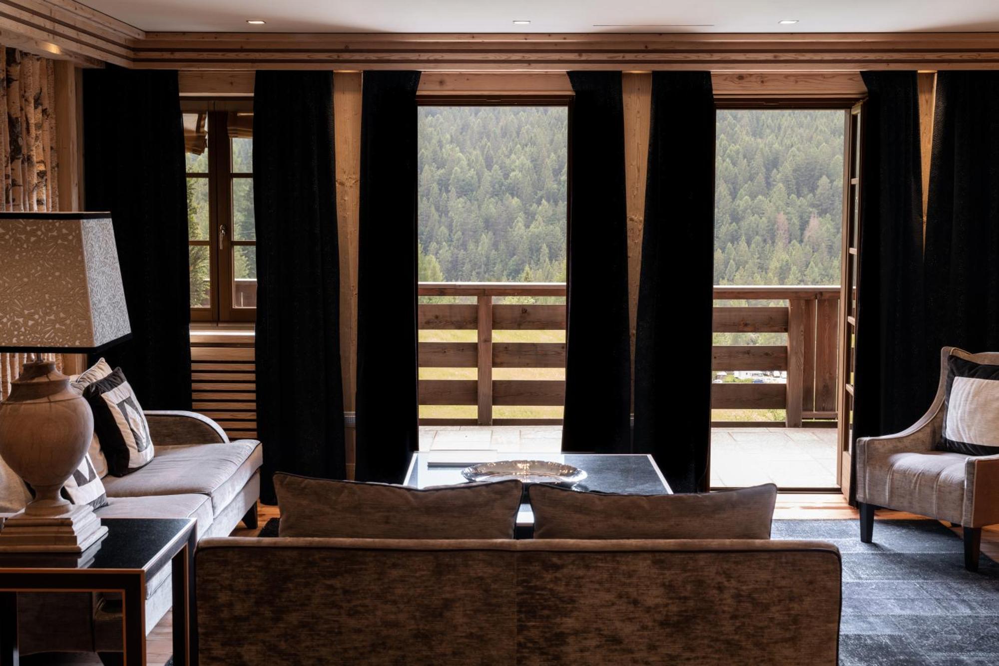 Rosapetra Spa Resort - Small Luxury Hotels Of The World Cortina d'Ampezzo Exterior photo