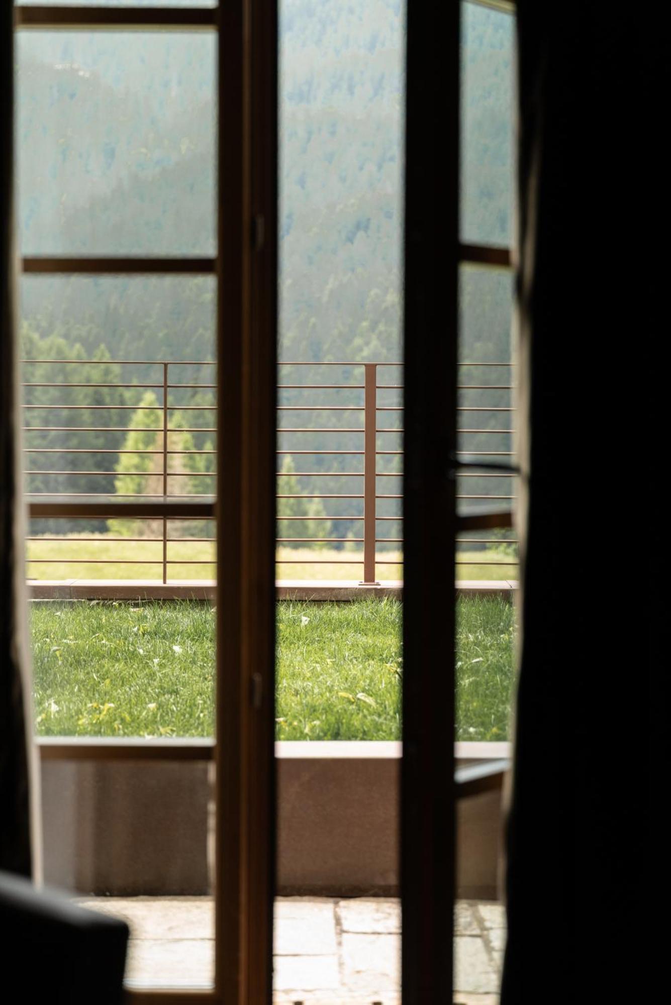 Rosapetra Spa Resort - Small Luxury Hotels Of The World Cortina d'Ampezzo Exterior photo